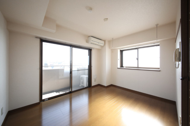 アーバンヒルズの居間・リビング