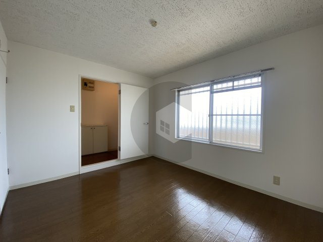 カレントスクエアの洋室