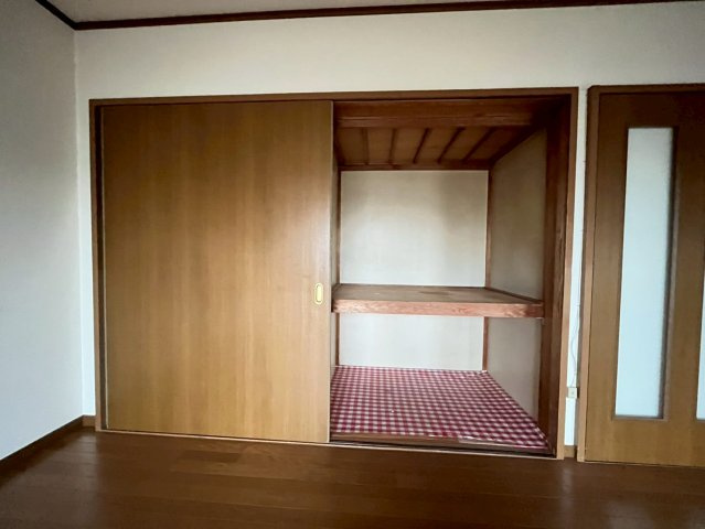 新多聞第2住宅　104号棟の収納
