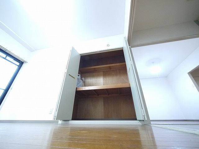 サンモール新大宮の玄関