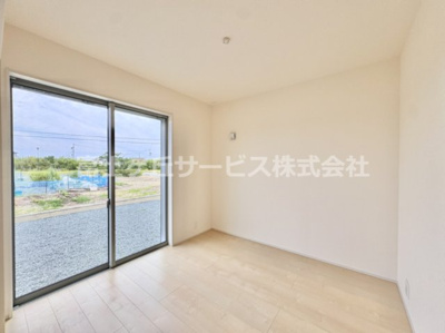 【洋室】 | 湖西市新居町新居 16期 新築一戸建て 2号棟  | ゆったりした洋室です