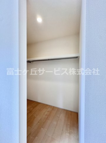 【収納】 | 湖西市新居町新居 16期 新築一戸建て 2号棟  | ウォークインクローゼットです