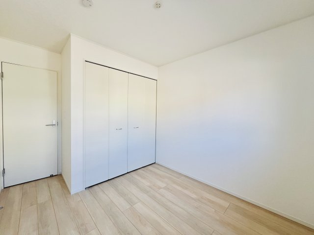 高崎市箕郷町白川の洋室|お子様の一人部屋デビューにも最適♪