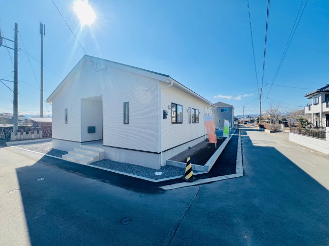 高崎市箕郷町白川の前面道路含む現地写真|閑静な住宅地♪