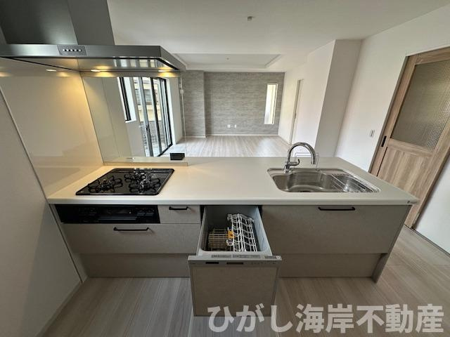 藤沢市片瀬４丁目　新築戸建　全２棟のキッチン|食洗器付きシステムキッチン