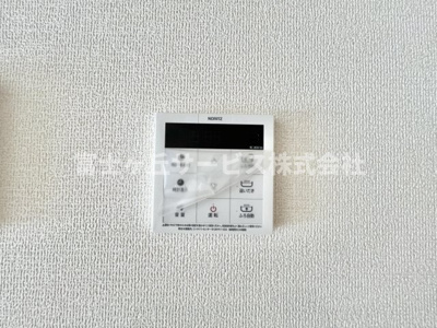【発電・温水設備】 | 磐田市豊浜中野 3期 新築一戸建て 1号棟 | 温水設備です