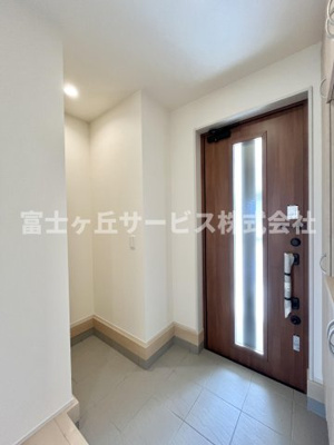 【その他】 | 磐田市豊浜中野 3期 新築一戸建て 1号棟 | シューズクロークです