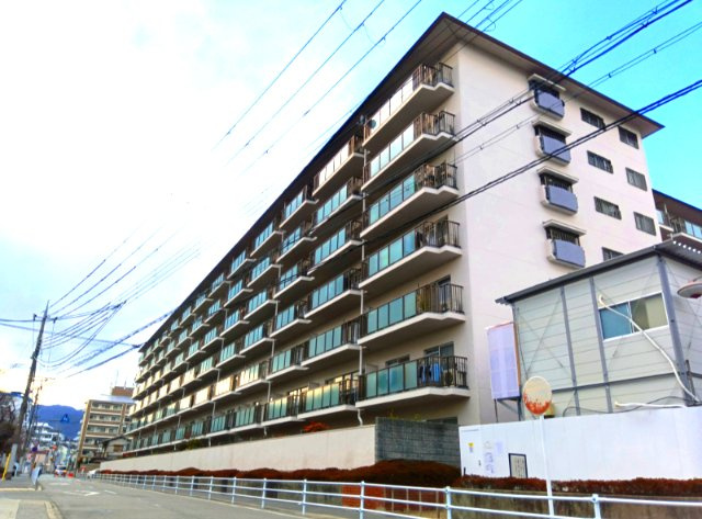 ローレルハイツ宝塚壱号棟