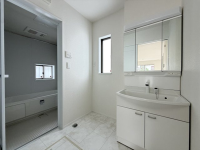 【キッチン】 | うるま市栄野比（全4棟）D号棟 | ※同仕様写真です