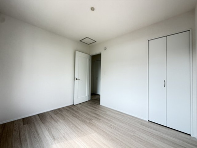 【洋室】 | うるま市栄野比（全4棟）ラストD号棟 | D号棟　洋室5.25帖＋CL付き♪