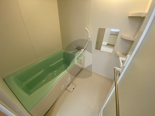 セレブ布施東の浴室