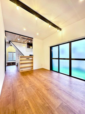 【居間・リビング】 | 朝霞市宮戸戸建て | 使いやすい居間です