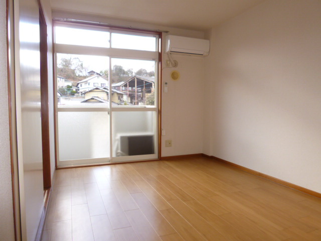 ベルハイツ岡野の居間・リビング