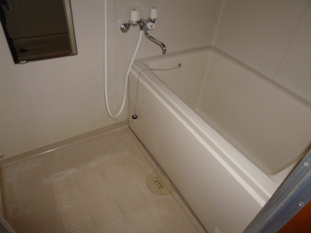 ベルハイツ岡野の浴室