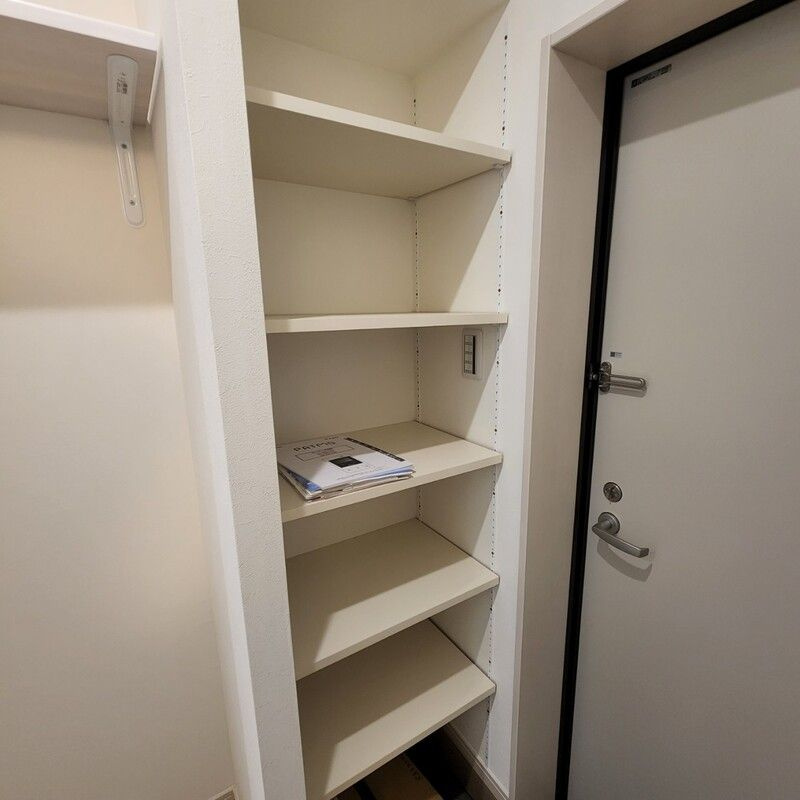 MELDIA北綾瀬Ⅴの玄関