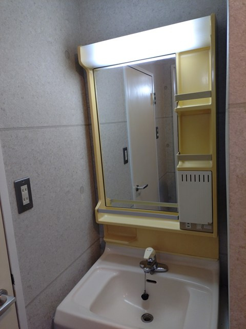 イーストビルの洗面所