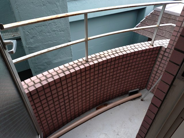 イーストビルのバルコニー