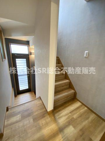 東石切町4丁目中古戸建の内装|当日予約も大歓迎です！土日祝、雨の日やお子様連れのお客様の送迎も可能ですのでお気になさらずお問合せ下さい。お仕事終わりのお時間にも柔軟に対応致しますのでお気軽にお申し付け下さいませ。