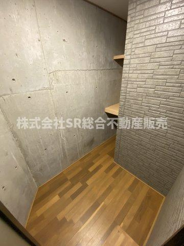 東石切町4丁目中古戸建の収納|容量たっぷりの納戸もあります！