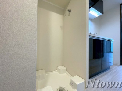 【設備】 | ディアレイシャス名古屋太閤通 | 洗濯機置き場です