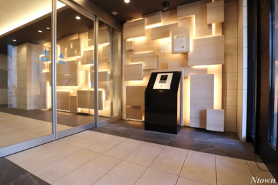 【エントランス】 | ディアレイシャス名古屋太閤通 | エントランスです