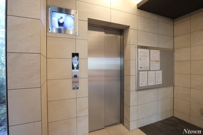 【ロビー】 | ディアレイシャス名古屋太閤通 | 毎日通るロビーはこのようになっています