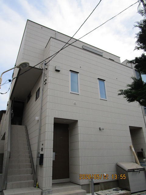 BREZZAのエントランス