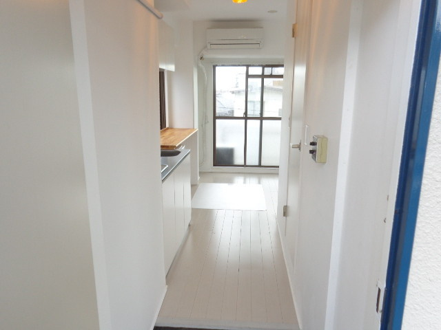 篠原ライフの玄関