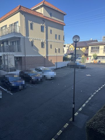 グリーンパーク吉田　605号室の駐車場