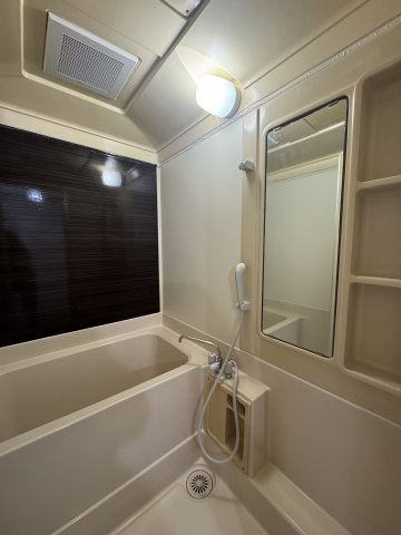 グリーンパーク吉田　605号室の浴室