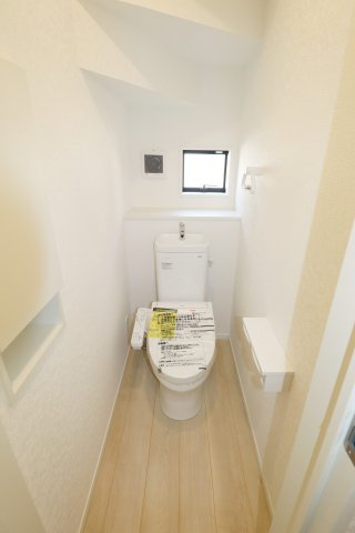 岩瀬郡鏡石町境　　　１号棟　　　鏡石第１小学校、鏡石中学区のトイレ|※同社施工例