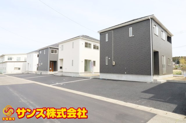 岩瀬郡鏡石町境　　　１号棟　　　鏡石第１小学校、鏡石中学区の外観|南西側から見た区画全体