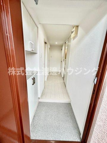 テラジハイツ1号館の玄関