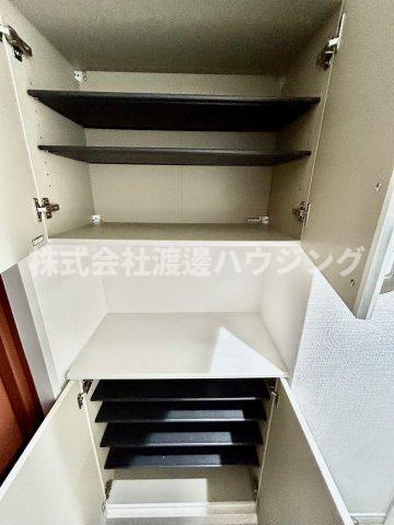 テラジハイツ1号館の収納|玄関収納