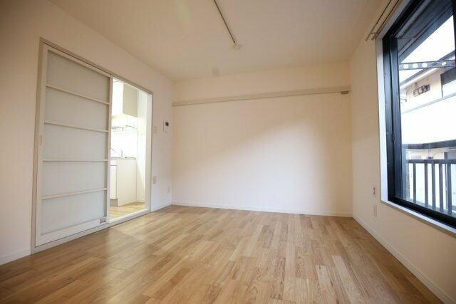 シンフォニーＡの居間・リビング