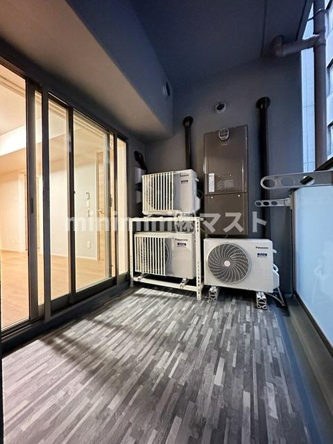 大阪市中央区北久宝寺町４丁目の賃貸マンションのバルコニー