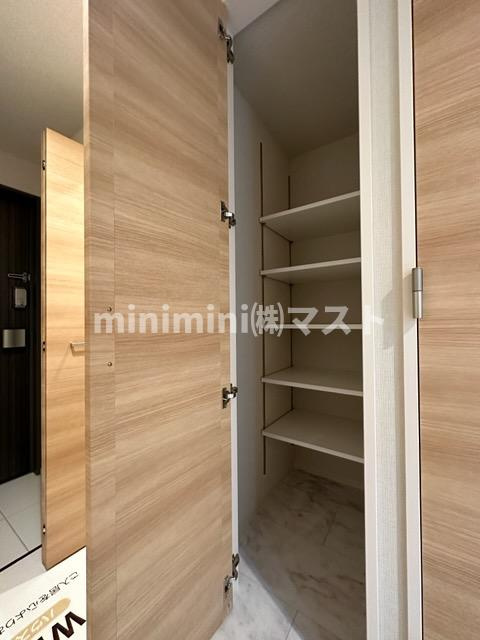 大阪市中央区北久宝寺町４丁目の賃貸マンションの収納