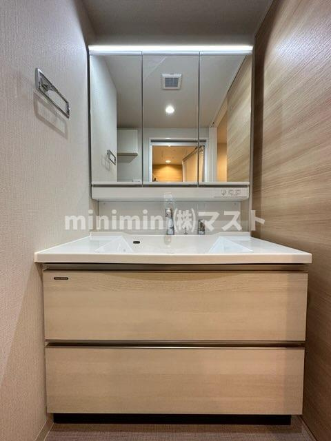 大阪市中央区北久宝寺町４丁目の賃貸マンションの洗面所