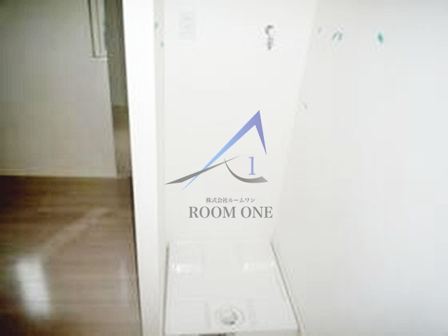 Ｍｉｍｏｓａ　Ｈｏｕｓｅ　Ｊｉｙｕｇａｏｋａの設備|洗濯機置場です。