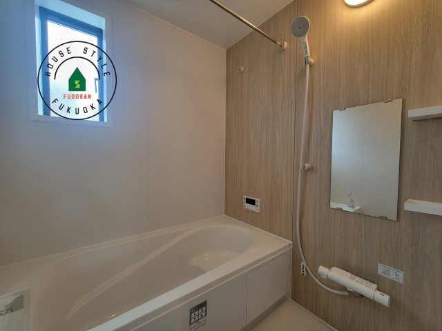 筑紫野市大字阿志岐第3-3棟（1号棟）の内観：施工例|1日の疲れを癒してくれる広々バスルーム。雨の日のお洗濯にも大活躍な浴室乾燥機付です！