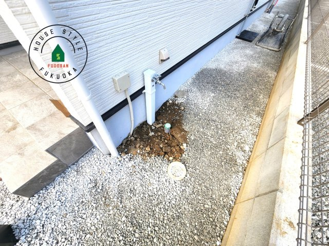 筑紫野市大字阿志岐第3-3棟（1号棟）の外観：施工例|風をしっかりと感じられるバルコニーでは、毎日が洗濯日和です。広々としているので洗濯も楽しくなるでしょうし、気分転換にバルコニーからの眺めを楽しむのもいいでしょう。