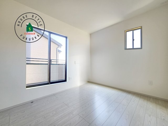 福岡市東区香椎3丁目第5-1棟（1号棟）の内観：施工例|主寝室には収納力に優れたクローゼットがありますので、お部屋もすっきり片付きます。