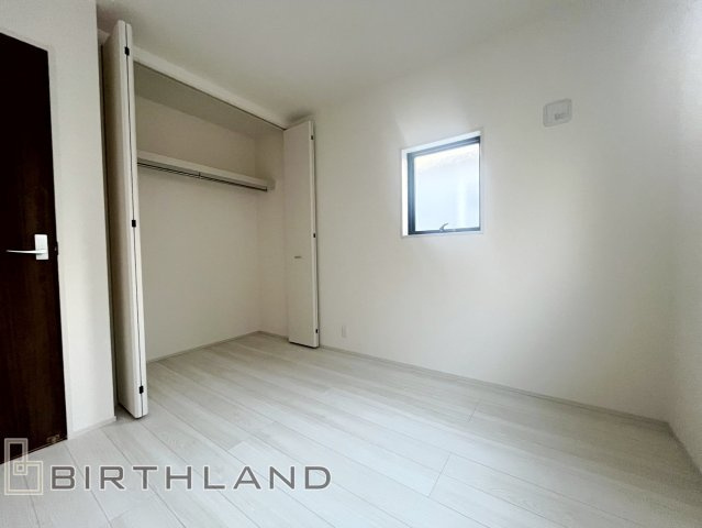 新築戸建・新築建売　福島市野田町谷地第3　森合小・清水中の洋室|クローゼット収納は各部屋についているのでお部屋をすっきり整頓して広く使えます！