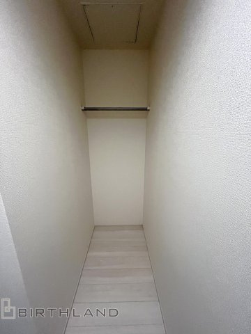 新築戸建・新築建売　福島市野田町谷地第3　森合小・清水中の設備|1階には家族収納としても使えるストレージスペース付き！掃除用具などを置いておくスペースとしても便利！