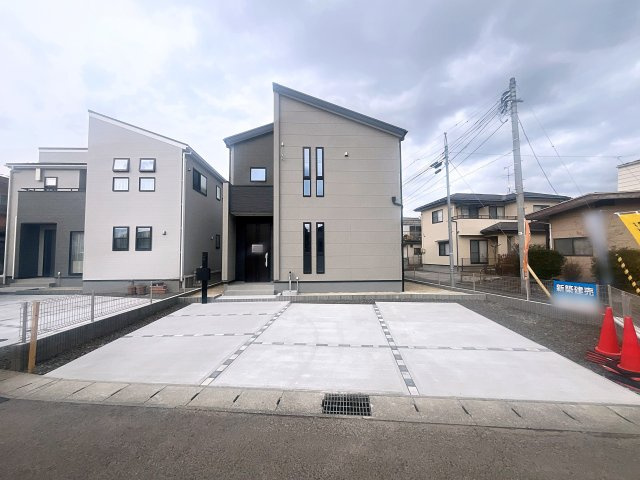 新築戸建・新築建売　福島市野田町谷地第3　森合小・清水中の前面道路含む現地写真|車通りも落ち着いているので安心してお過ごしいただける環境です！角地で陽当たりも良好です！