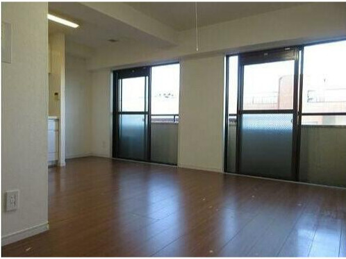 中野区若宮１丁目の賃貸マンションの居間・リビング