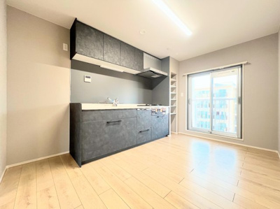 【キッチン】 | すすき野第2団地第2住宅3－6号棟 | ◆デザイン性と機能性を兼ね備えたキッチンです。リビングスペースとの一体感が生まれ、広々空間を演出してくれます。