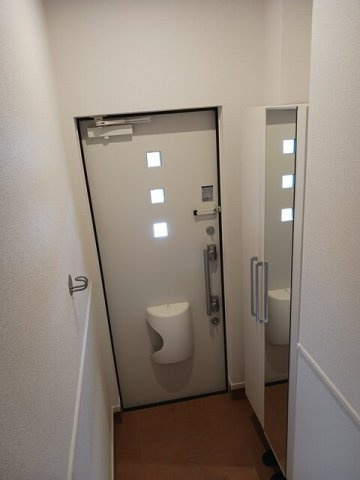 パーシモンⅡの玄関|毎日通る玄関はこちらです