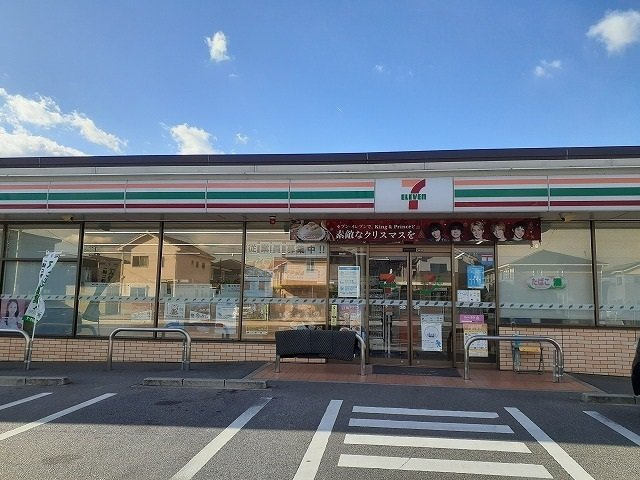 カーサ　ファヴォーレ　Ⅰの周辺|セブンイレブン半田向山町店まで562m