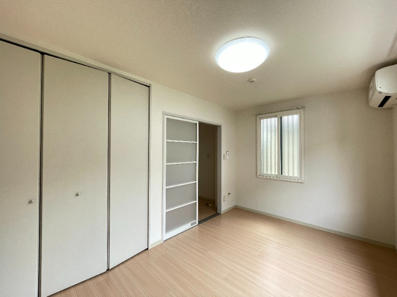 ディアス雪谷の洋室|エアコン・照明付きの洋室♪